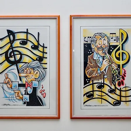 Arts And Music Bed & Breakfast 3*