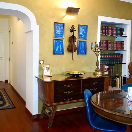 Arts And Music Bed & Breakfast 3*