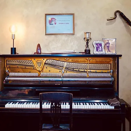 Bed & Breakfast Arts And Music