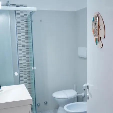 Arts And Music B&B 안코나