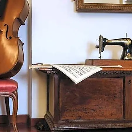 فندق مبيت وإفطار Arts And Music أنكونا