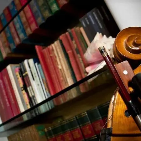 Bed & Breakfast Arts And Music